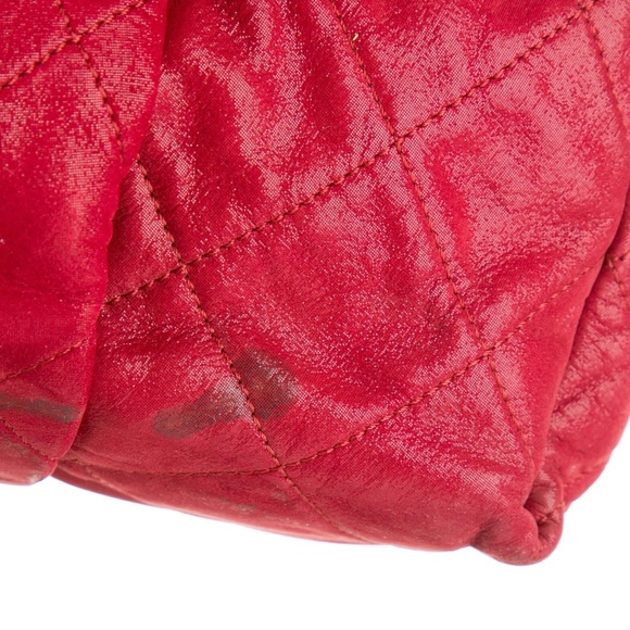 CHANEL RED LEATHER CHIC FLAP BAG SMALL (2011) - Picture 4 of 9